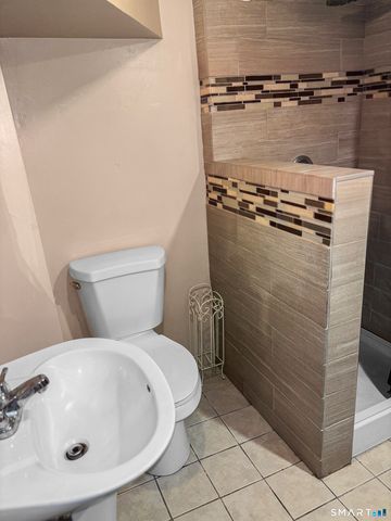 26 Newton Street, Hamden, CT 06514