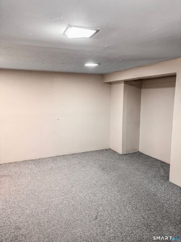 26 Newton Street, Hamden, CT 06514