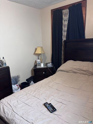 26 Newton Street, Hamden, CT 06514