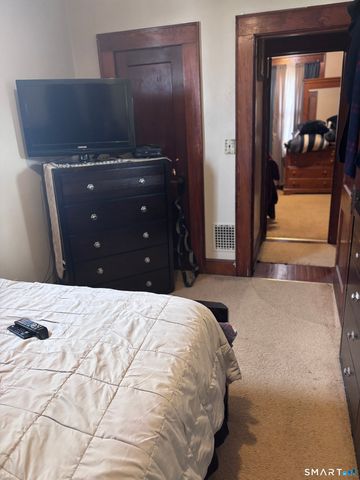 26 Newton Street, Hamden, CT 06514