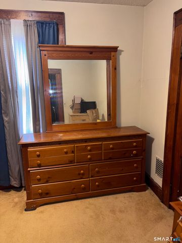 26 Newton Street, Hamden, CT 06514