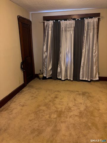 26 Newton Street, Hamden, CT 06514