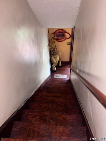 26 Newton Street, Hamden, CT 06514