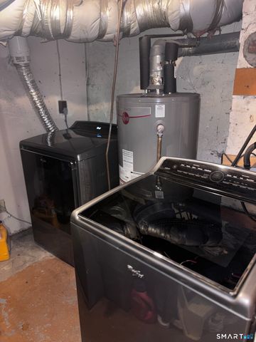 26 Newton Street, Hamden, CT 06514