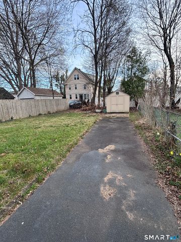 26 Newton Street, Hamden, CT 06514