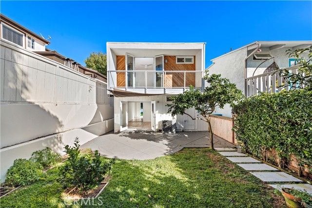 1053 Oro Street, Laguna Beach, CA 92651