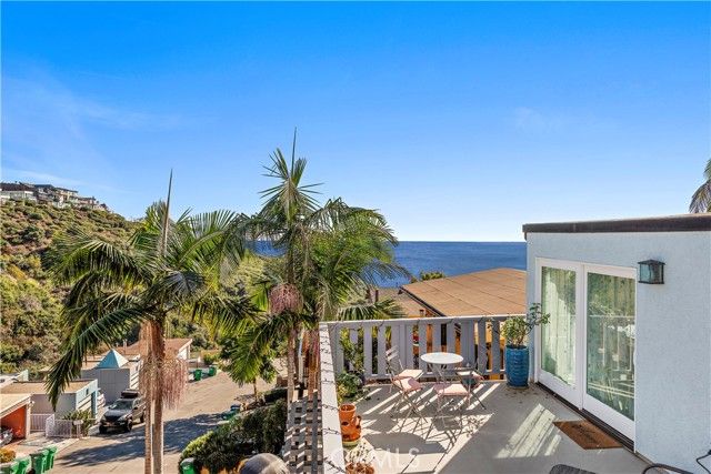 1053 Oro Street, Laguna Beach, CA 92651