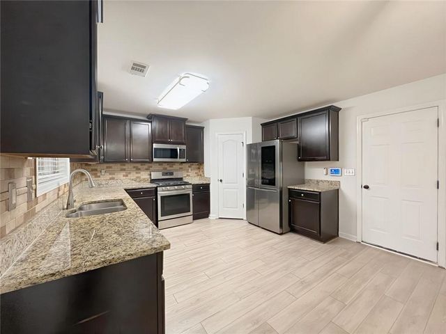 2416 Peach Shoals Circle, Dacula, GA 30019