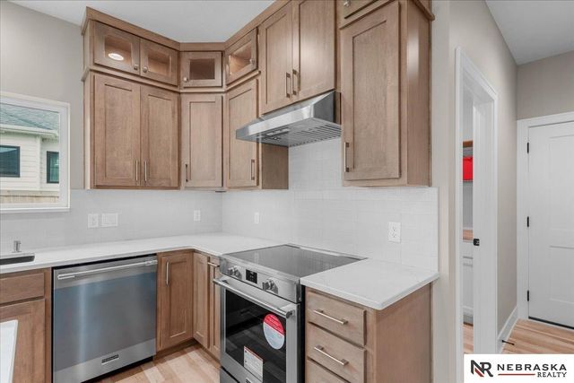 8825 Ranch Gate Road, Lincoln, NE 68520