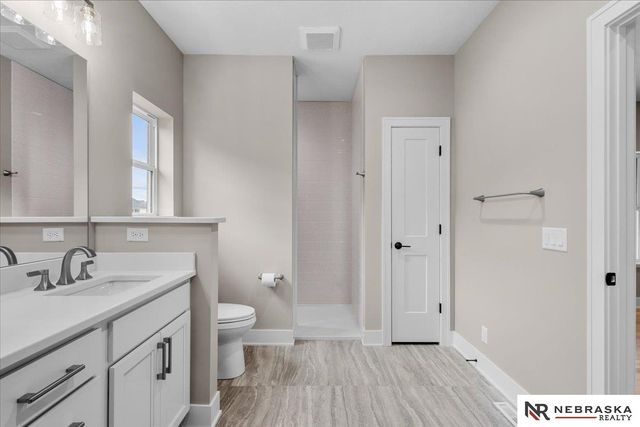 8825 Ranch Gate Road, Lincoln, NE 68520