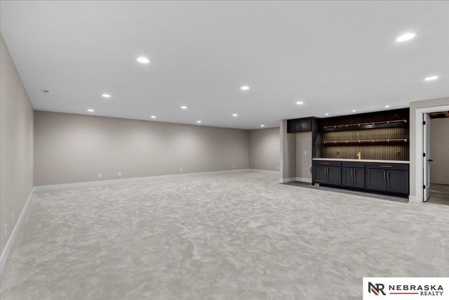 8825 Ranch Gate Road, Lincoln, NE 68520