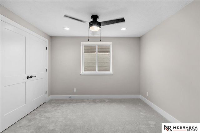 8825 Ranch Gate Road, Lincoln, NE 68520