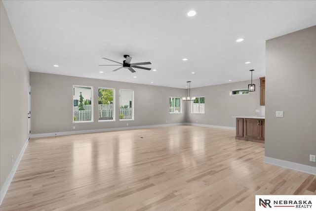 8825 Ranch Gate Road, Lincoln, NE 68520