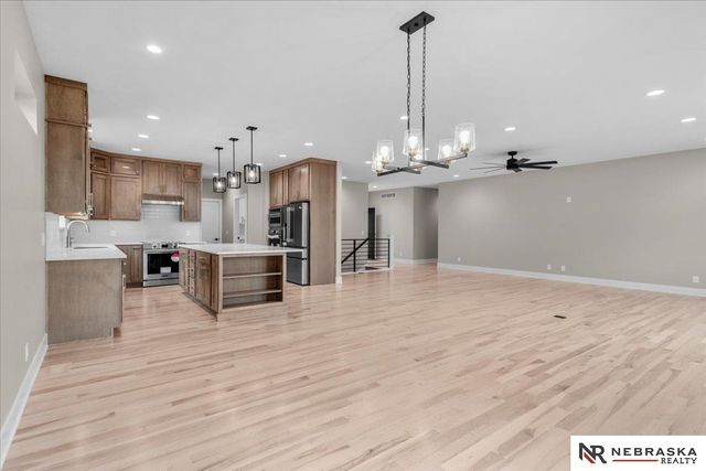 8825 Ranch Gate Road, Lincoln, NE 68520