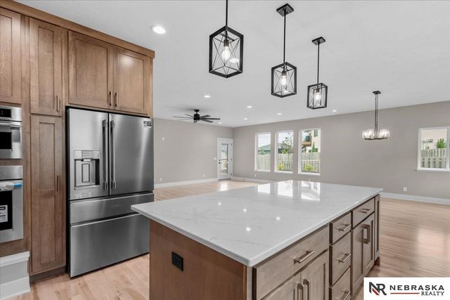 8825 Ranch Gate Road, Lincoln, NE 68520