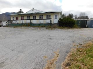 1366 Route 7 South, Mount Tabor, VT 05739