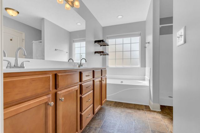 3974 Kristen St, Spring Hill, TN 37174