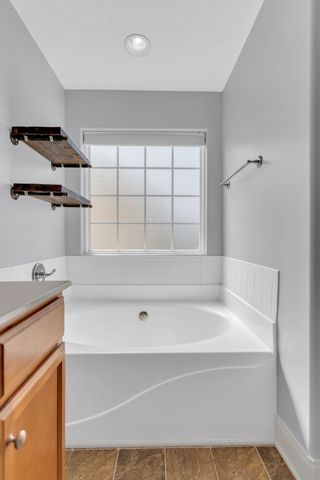 3974 Kristen St, Spring Hill, TN 37174