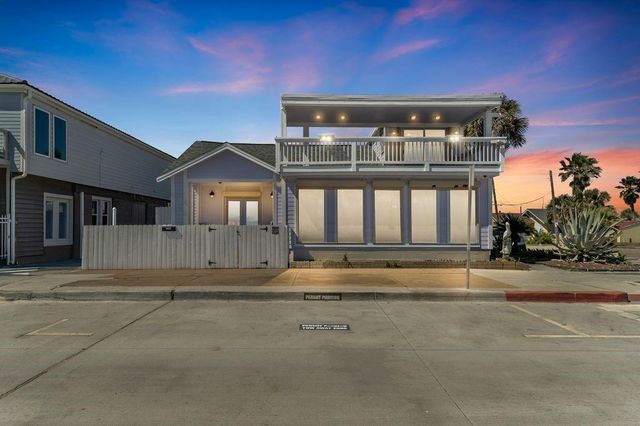 3102 Avenue S, Galveston, TX 77550