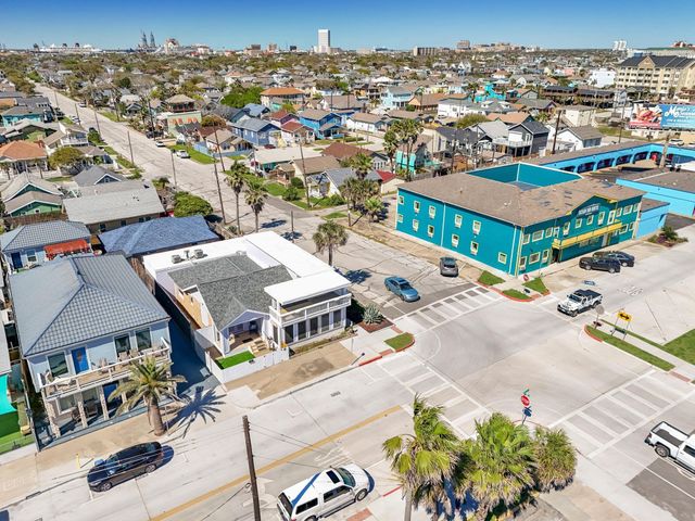 3102 Avenue S, Galveston, TX 77550