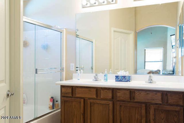 19488 N Falcon Lane, Maricopa, AZ 85138