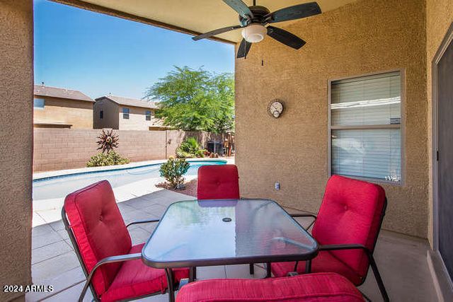 19488 N Falcon Lane, Maricopa, AZ 85138