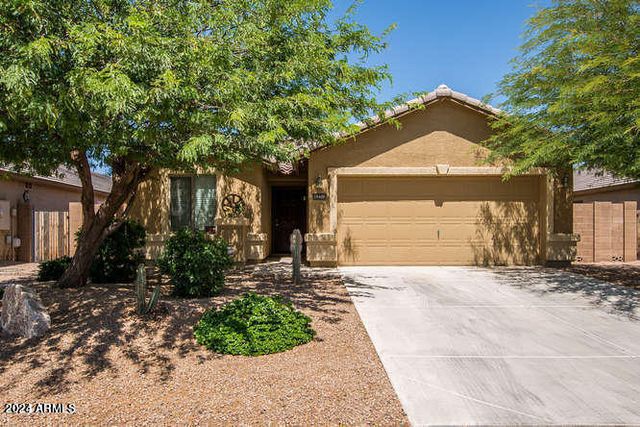 19488 N Falcon Lane, Maricopa, AZ 85138
