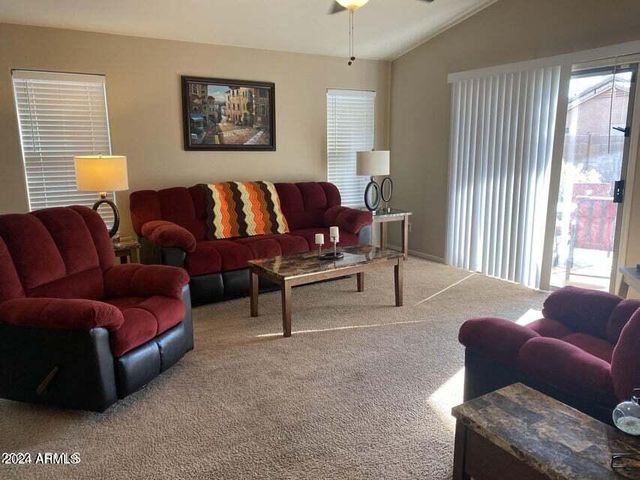 19488 N Falcon Lane, Maricopa, AZ 85138