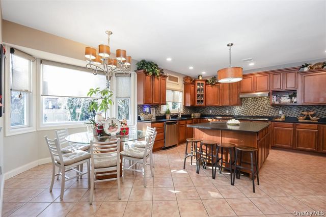 1680 lake Avenue, Merrick, NY 11566