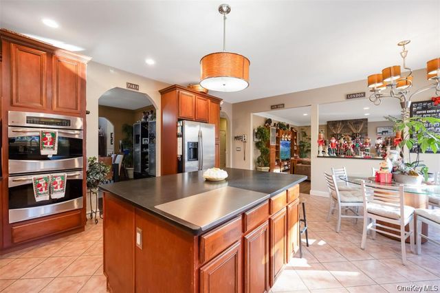 1680 lake Avenue, Merrick, NY 11566