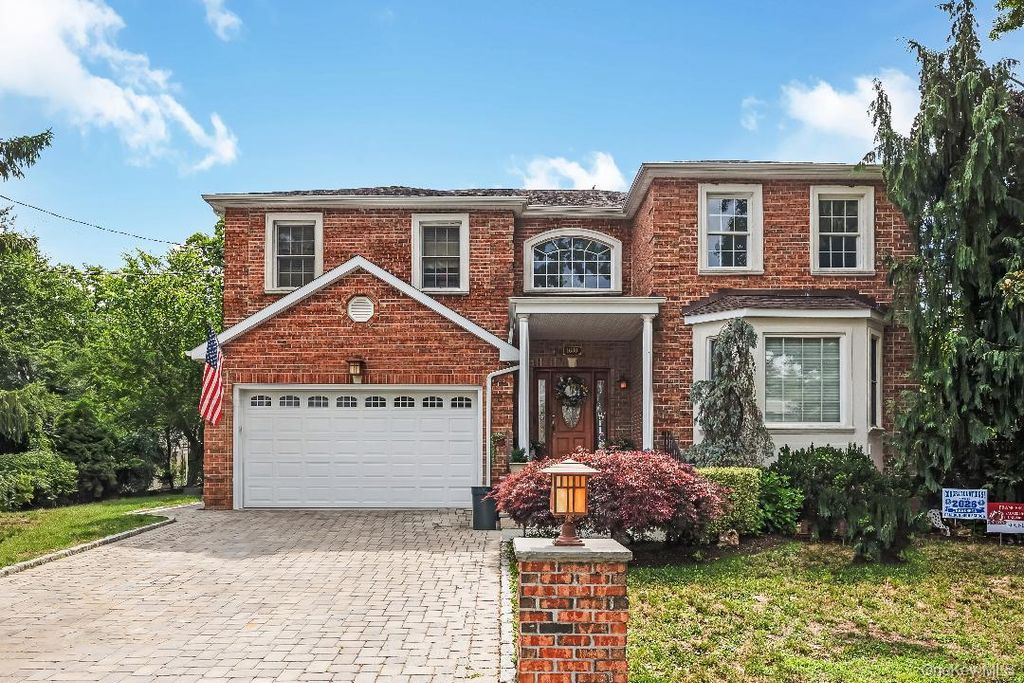 1680 lake Avenue, Merrick, NY 11566