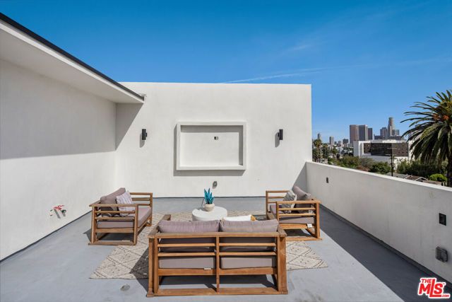 2003 W Bellevue Avenue, Los Angeles, CA 90026