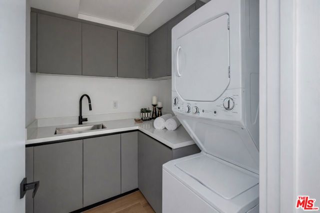 2003 W Bellevue Avenue, Los Angeles, CA 90026