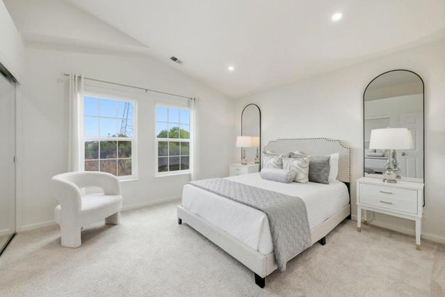123 Positano Circle 406, Redwood City, CA 94065