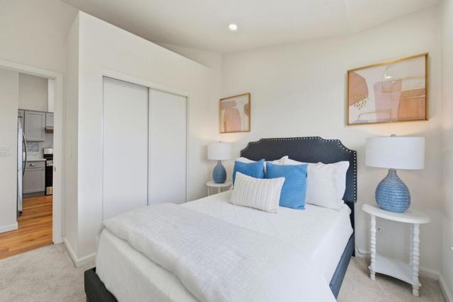 123 Positano Circle 406, Redwood City, CA 94065