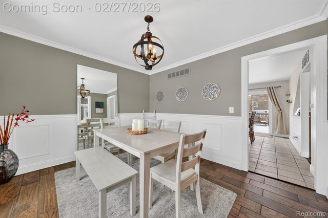 801 Linden Way, Auburn Hills, MI 48326