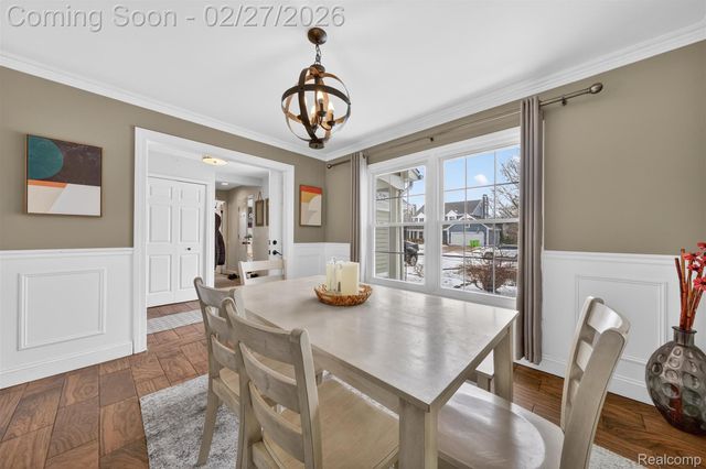 801 Linden Way, Auburn Hills, MI 48326