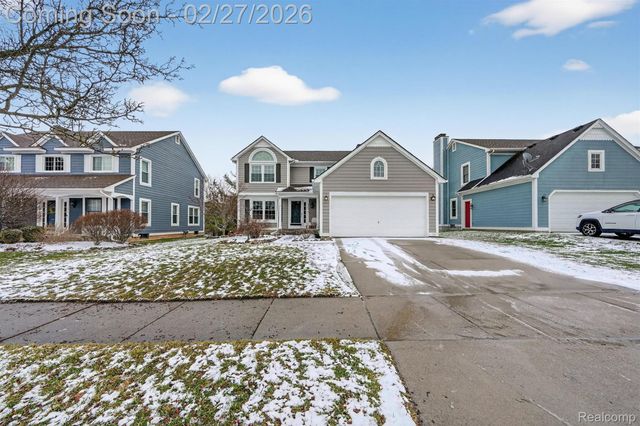 801 Linden Way, Auburn Hills, MI 48326