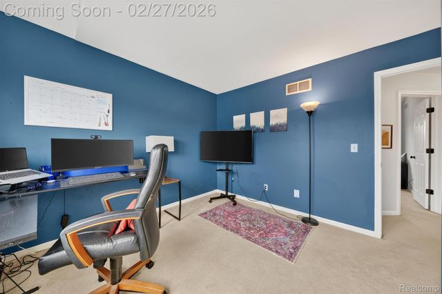 801 Linden Way, Auburn Hills, MI 48326