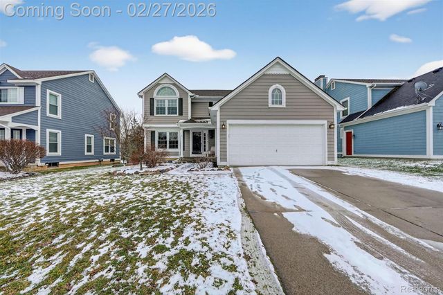 801 Linden Way, Auburn Hills, MI 48326