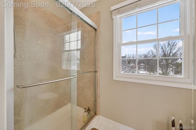 801 Linden Way, Auburn Hills, MI 48326