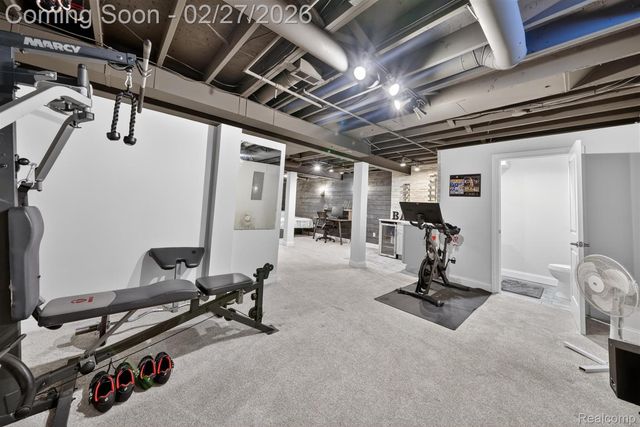 801 Linden Way, Auburn Hills, MI 48326