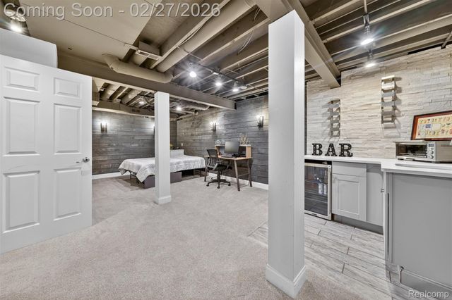 801 Linden Way, Auburn Hills, MI 48326