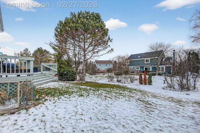 801 Linden Way, Auburn Hills, MI 48326