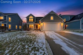 801 Linden Way, Auburn Hills, MI 48326