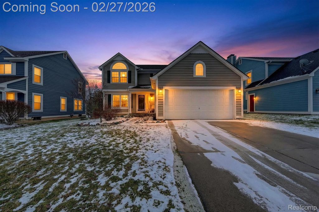 801 Linden Way, Auburn Hills, MI 48326