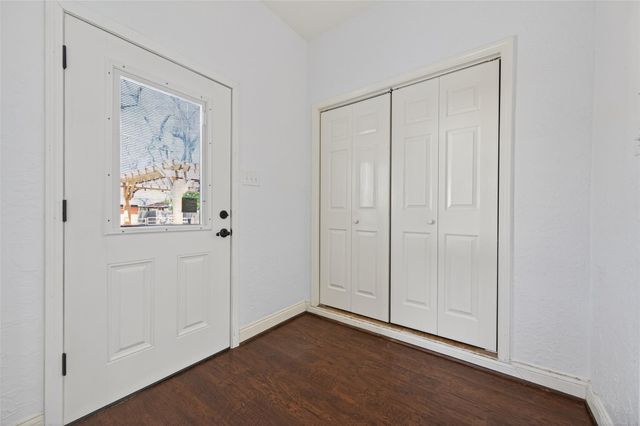 214 Texas Street, Tomball, TX 77375