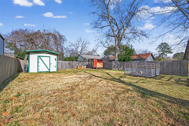 214 Texas Street, Tomball, TX 77375