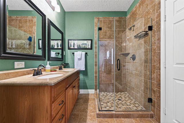 214 Texas Street, Tomball, TX 77375