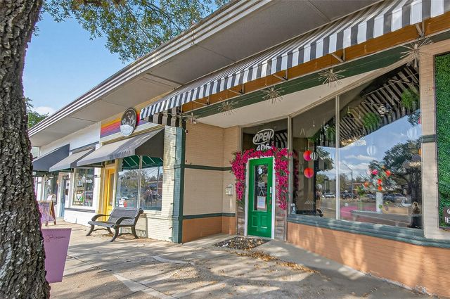 214 Texas Street, Tomball, TX 77375